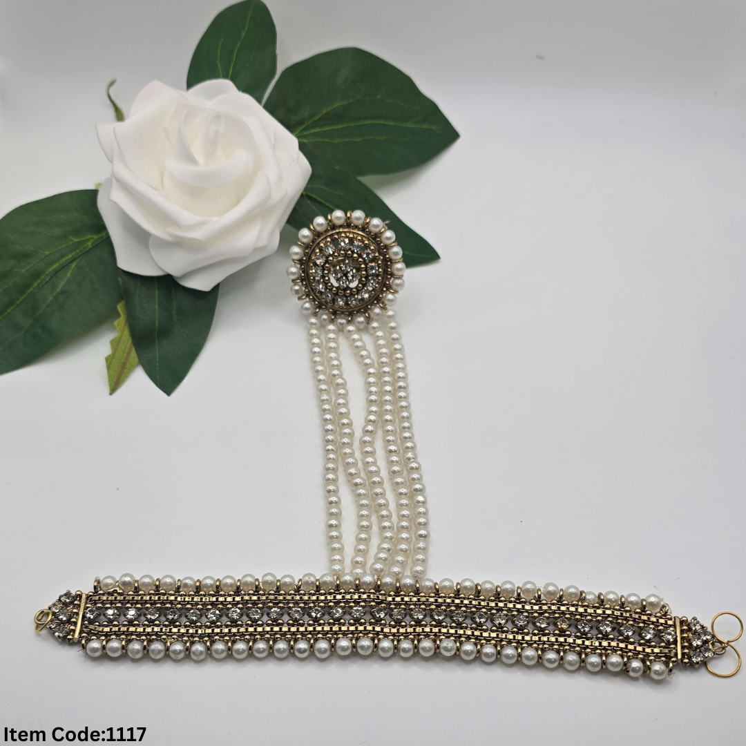 HAND BRACELET WITH OPENABLE RING