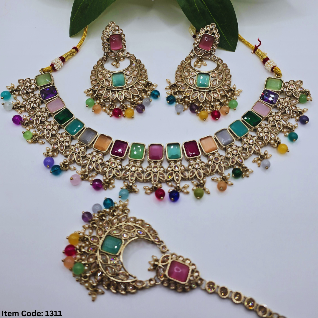 REVERSE AD NECKLACE SET WITH MOSSONITE STONE