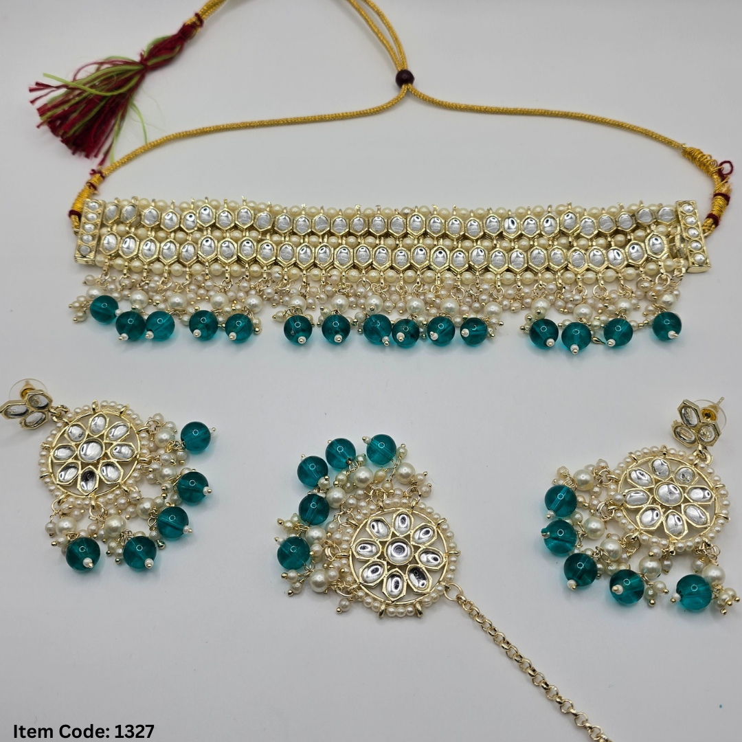 KUNDAN CHOKER WITH EARRINGS TIKKA