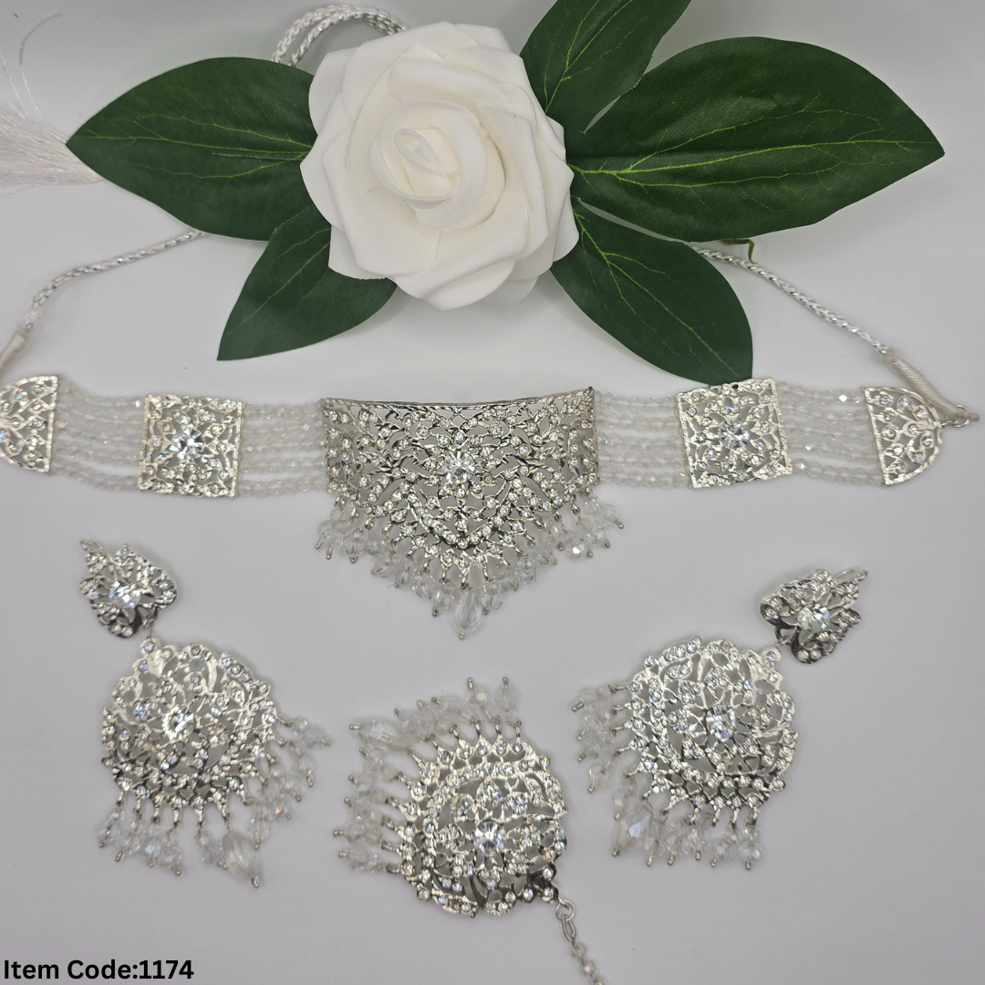 GOLD PLATED PAKISTANI CHOKER SET WITH TIKKA