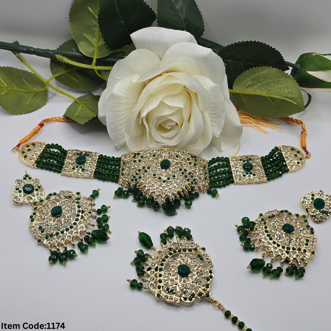 GOLD PLATED PAKISTANI CHOKER SET WITH TIKKA