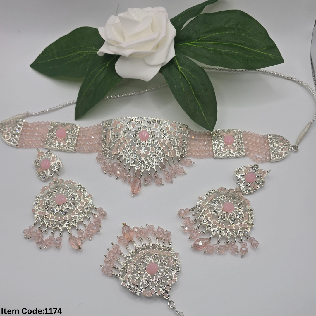GOLD PLATED PAKISTANI CHOKER SET WITH TIKKA