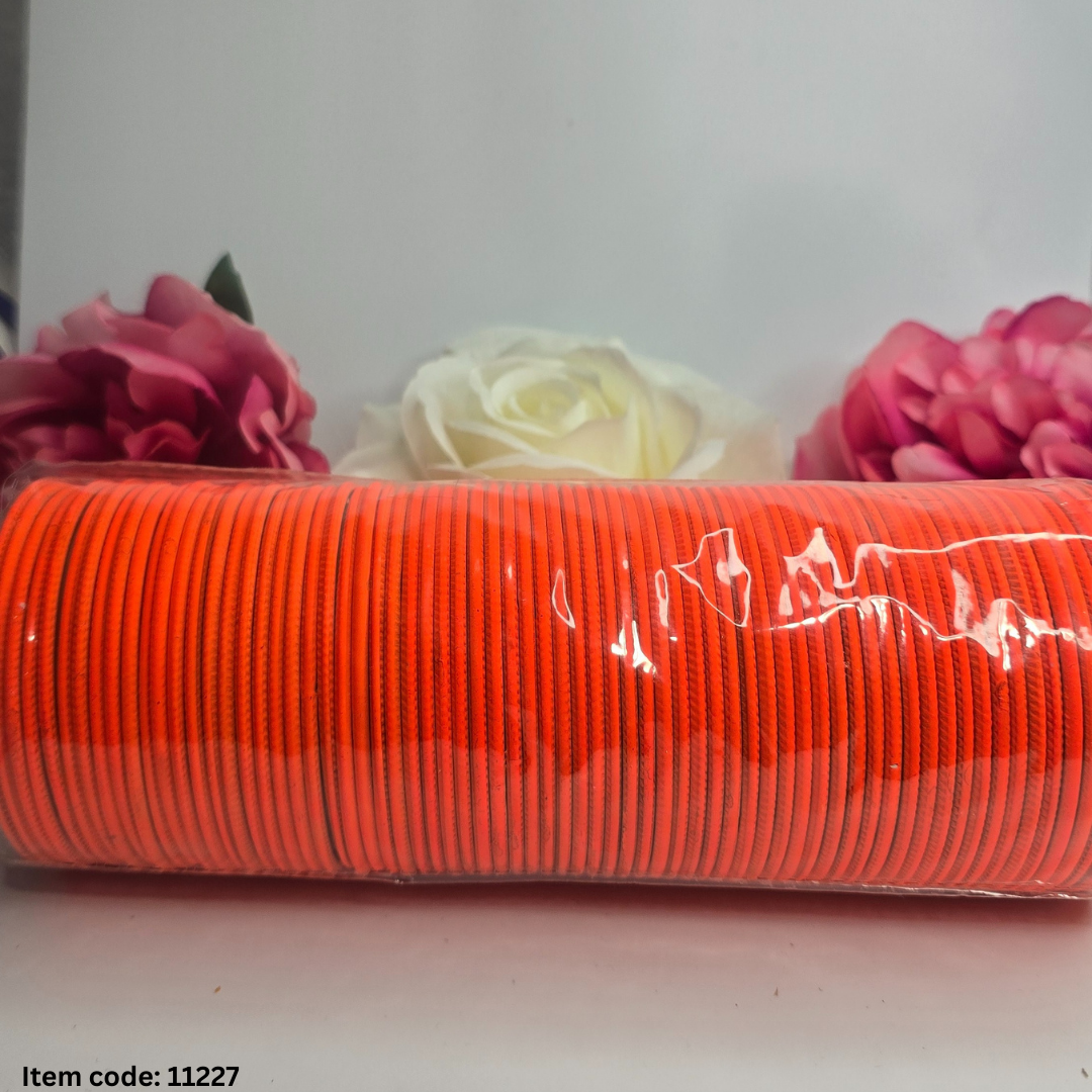 PLAIN |VELVET 36 METAL BANGLES